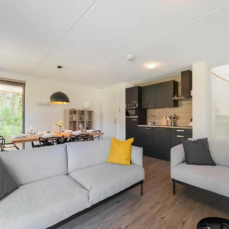 In With Garden, Cleaning Included Holiday home