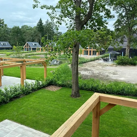In With Garden, Cleaning Included 度假居 洛赫姆